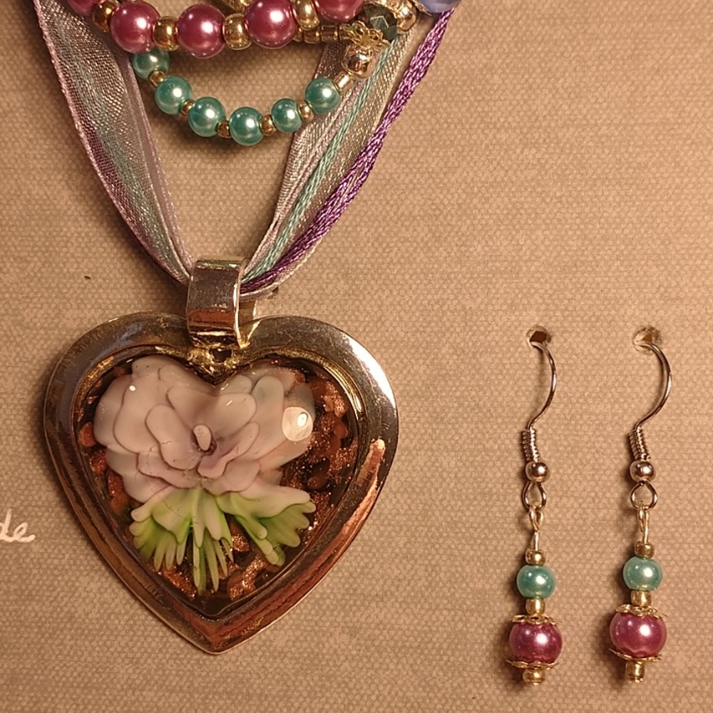 Jewelry Set - Picture 10 of 16